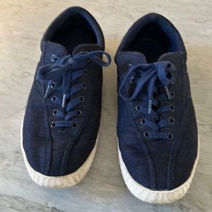 Tretorn tennis shoes